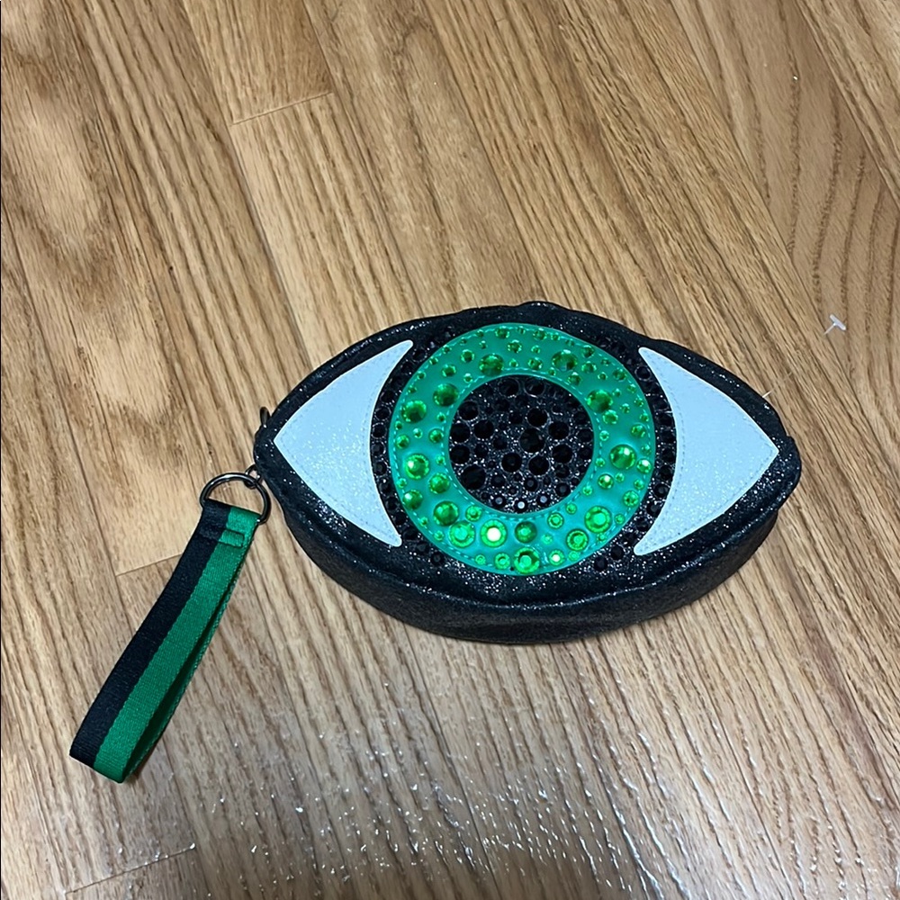 Bath & Body Works Eye-Shaped Black and Green Clutch NWT - Picture 2 of 8